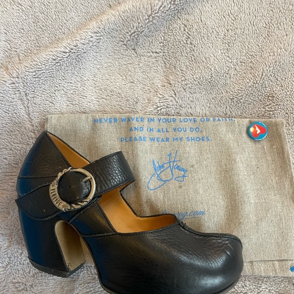 Women's Black Leather Mary Jane Shoes - Picture 9 of 12